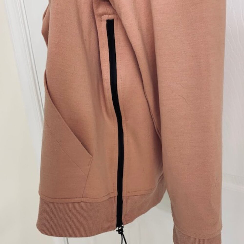 Chico's medium zip up jacket with mesh zippered sides - Picture 6 of 11